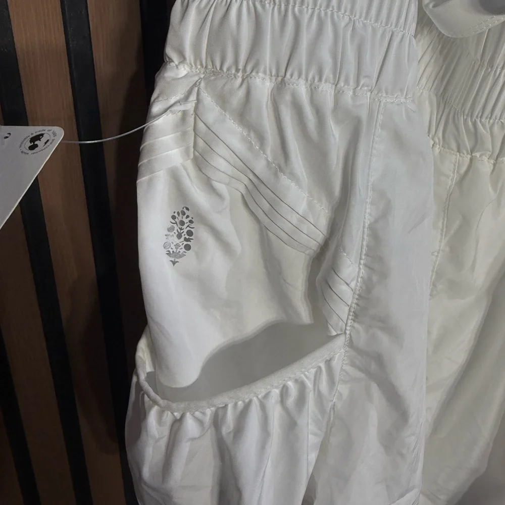 White Cross-Back Top and‎ Layered Skirt Set Sz M